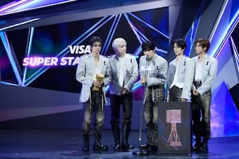 『2025 MAMA AWARDS』「VISA SUPER STAGE ARTIST」を受賞したTOMORROW X TOGETHER(C)CJ ENM